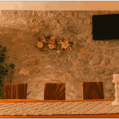 Naxian Near Άγιος Προκόπιος